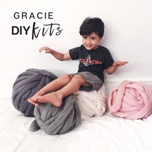 Giant Knitting Ball of Merino Wool- BLACK